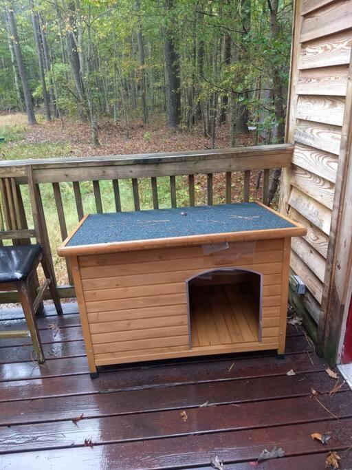 Rustic Quaint Cabin In The Woods--Pets Welcomed Dunnsville Exterior photo